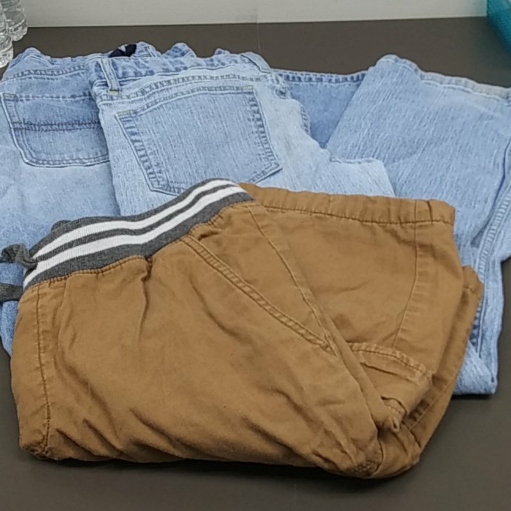 Lot of boys shorts/pants Size 18